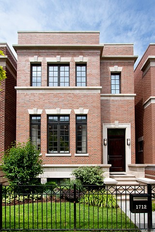 Home Exterior

Power Residence
2011
Chicago, IL