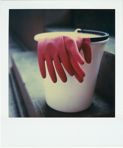 Gloves and Bucket, Riehen