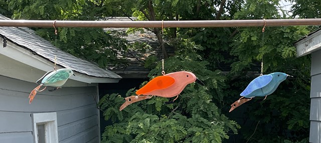 Little bird sculptures. 