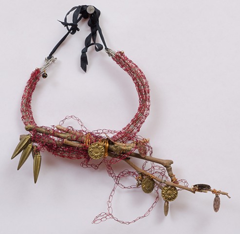 BROOKLYN TWIGS
"Fuchsia Wire Crochet" 