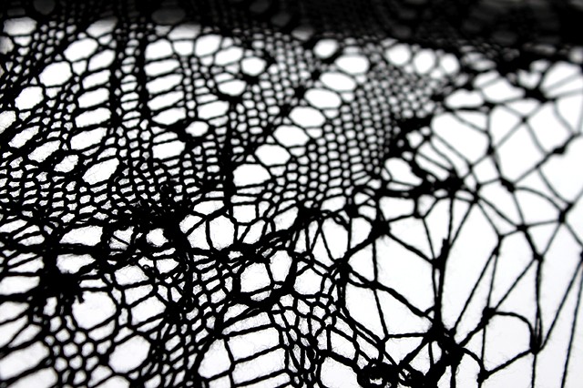De/constructed Lace
Boston, Massachusetts 2014

Thread installation
Photo documentation by the artist