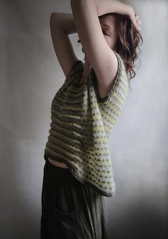 Jennifer Brou Amirisu Riccia hand knit