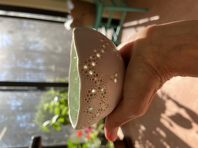 Small porcelain vessel