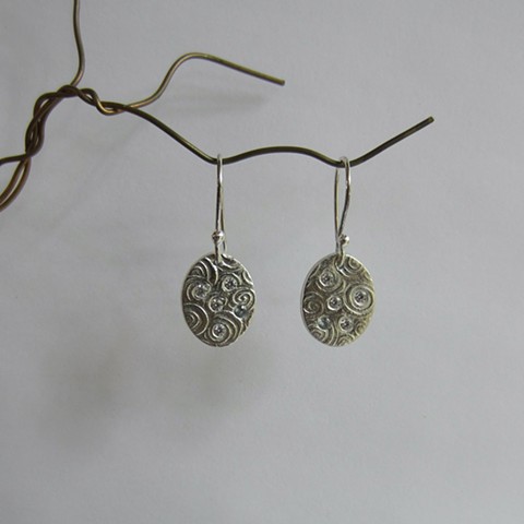 Sparkling Oval earrings