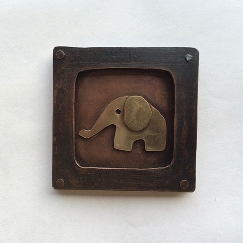 Elephant magnet