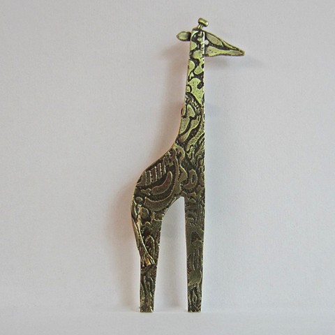 Giraffe pin