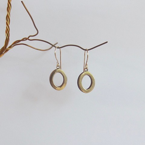 Hollow Oval earrings