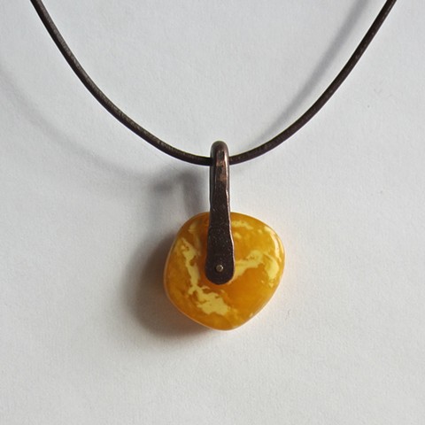 Amber Wheel necklace