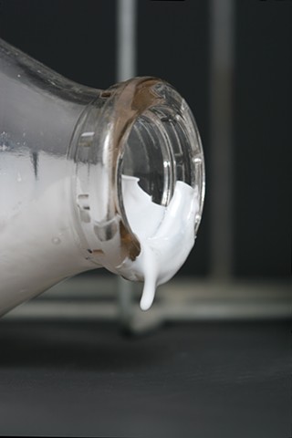 fake milk detail