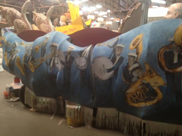 Krewe de Vieux royalty float
