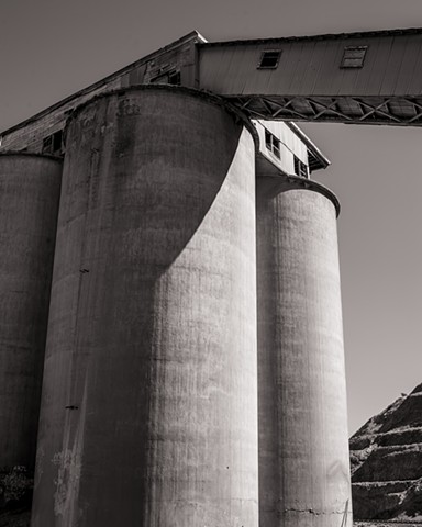 Silos, Lime, Oregon