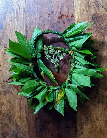 Kukui Leaf Lei Poʻo