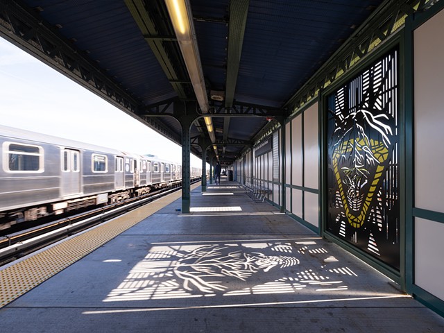 Earth Pit Panel side view on the station platform