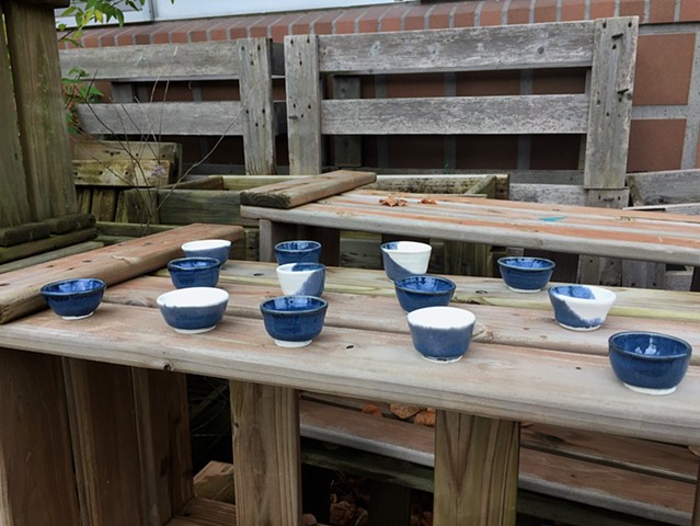 Blue ad White Glazed Porcelain Bowls (View 2)