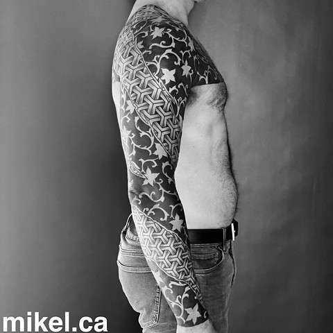 Full sleeve with 2 patterns and blackwork