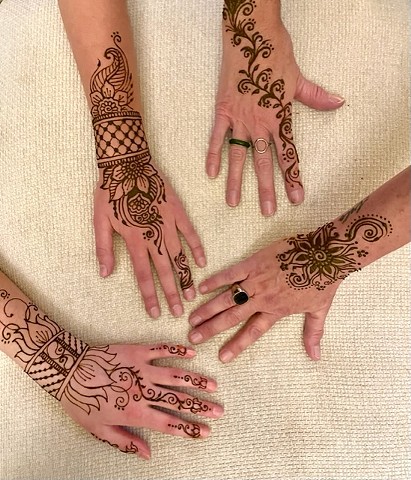 Henna Hands