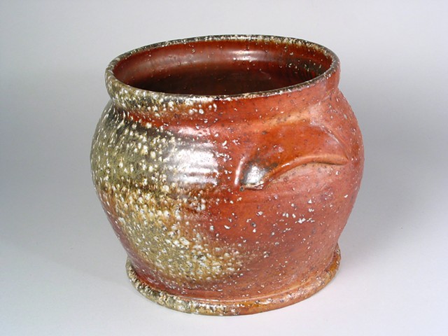 Pot with Lugs