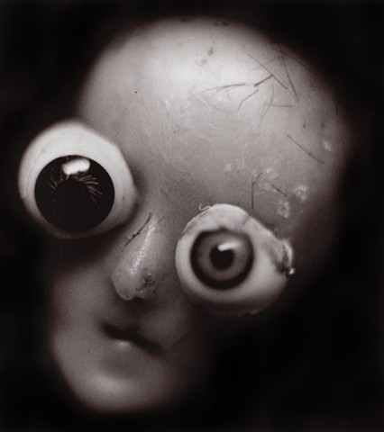 BIG EYES