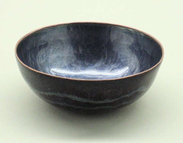 Hammer texture bowl.