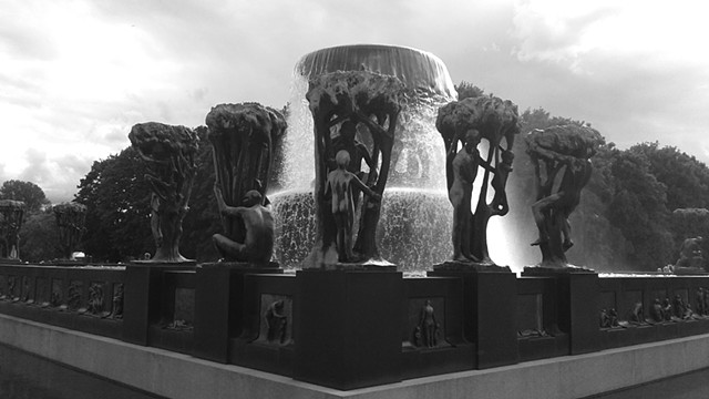 Black and White photo fountain norway oslo