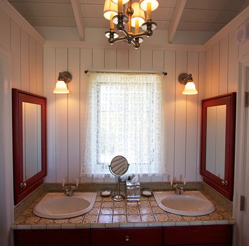 cottage bathroom