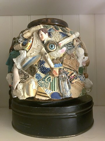Michael Thompson Chicago Artist, Memory Jug, mosaic, found object sculpture,  michaelthompsonart.com