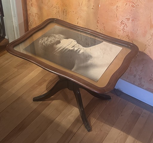 Blindness- with Table frame display object.