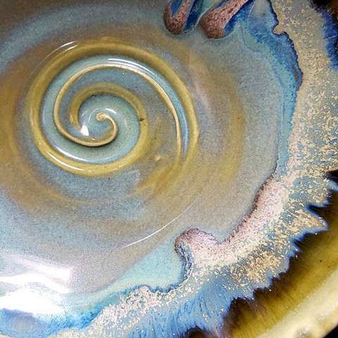 Item DET105 Spiral Abstract in Turquoise & Buff