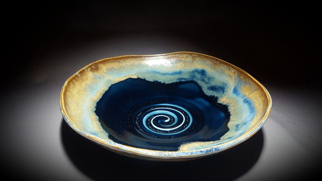 Item SD103 Wavy Serving Dish in Storm