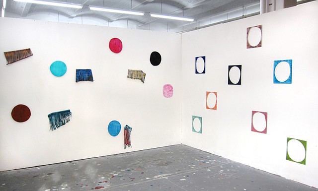 Circles and Wigs, Installation