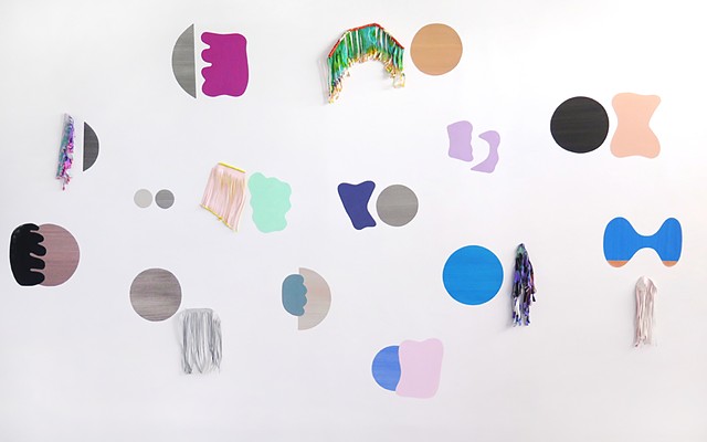 Circles and Wigs, Installation 