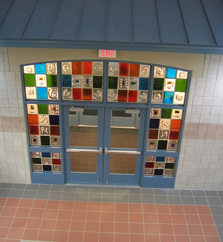 Lincolnville School Entry

Lincolnville, ME

Handmade cast glass blocks with embossed and embedded motifs

 