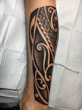 Esben tattoos_polinesian tattoo_tribal tattoo_calf tattoo