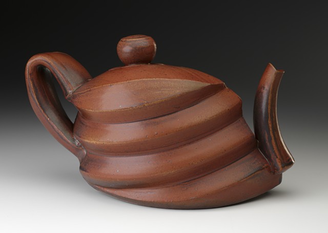 Sculptural teapot (red)