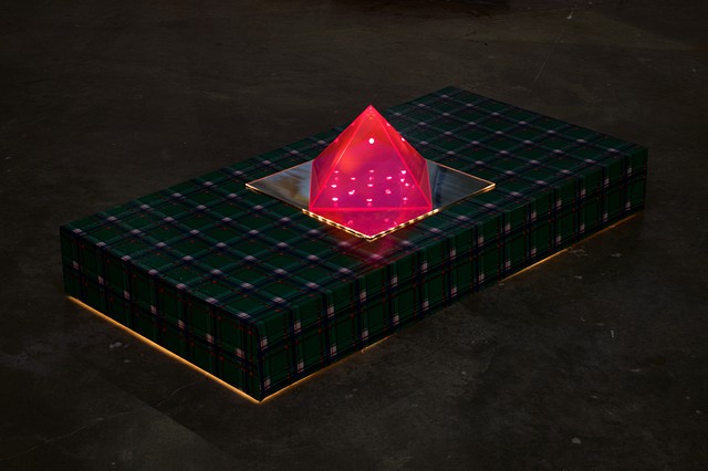 sculpture, tyler wellington art, light, plexiglass pyramid