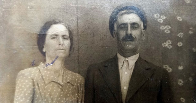 Moschou and capetan Konstantis Skandalis - η κυρά Μοσχού και ο καπετάν Κωνσταντής