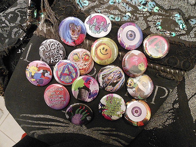 1.24 Inch Buttons