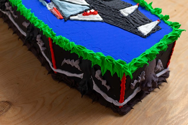 killer kop kar coffin cake detail