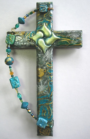 HEARTS ENTWINED IN CHRIST
GREEN COLLAGE CROSS