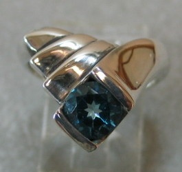 BLUE TOPAZ IN STERLING RING AR5 VIEW 1