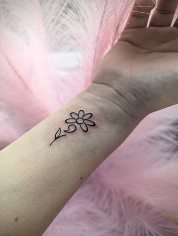 Daisy Tattoo by Jordi Simons, Morningstar Tattoo, Belmont, Bay Area, California