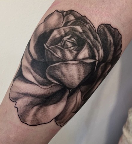 Rose Tattoo by Megan Meow, Morningstar Tattoo Parlor, Belmont, Bay Area, California