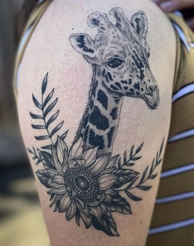 Giraffe by Jordan LeFever, Morningstar Tattoo, Belmont, Bay Area, California