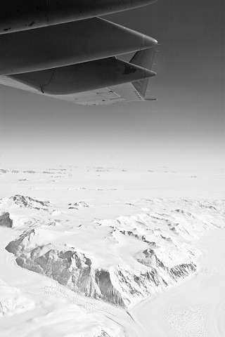 Transantarctic Mountains and C17 Wing