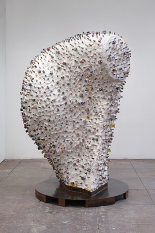 Evan Holloway, Evan Holloway sculpture, Dead Batteries