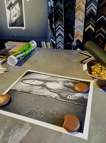Frame shop - Fading  Mona Lisa billboards 
