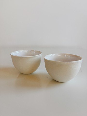 Set of 2 porcelain white large sippers 