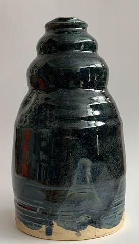 stoneware vase, ^6 electric, 2019