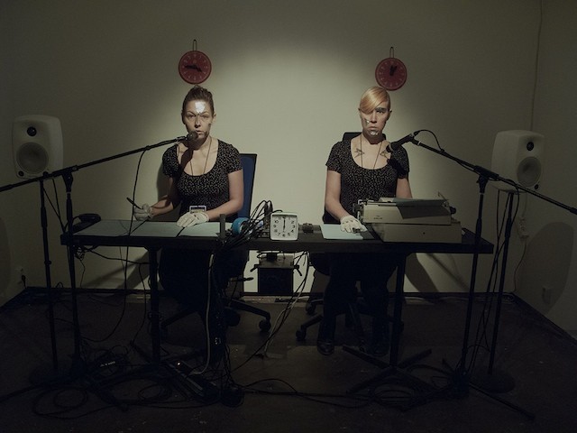 performance documentation of ELECTRONIC FOG by Allison Halter and Holly Streekstra