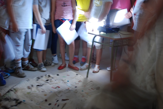 Project Flying Carpet Belalczar, Presentation of the project to the children at Colegio Sor Felipa de la Cruz,
photography: Rosana Camra